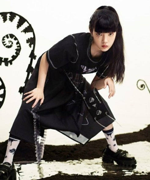 Line Drawing Printed Skirt